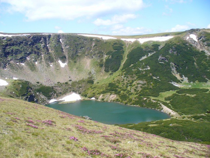 Lacul Iezerul Mare