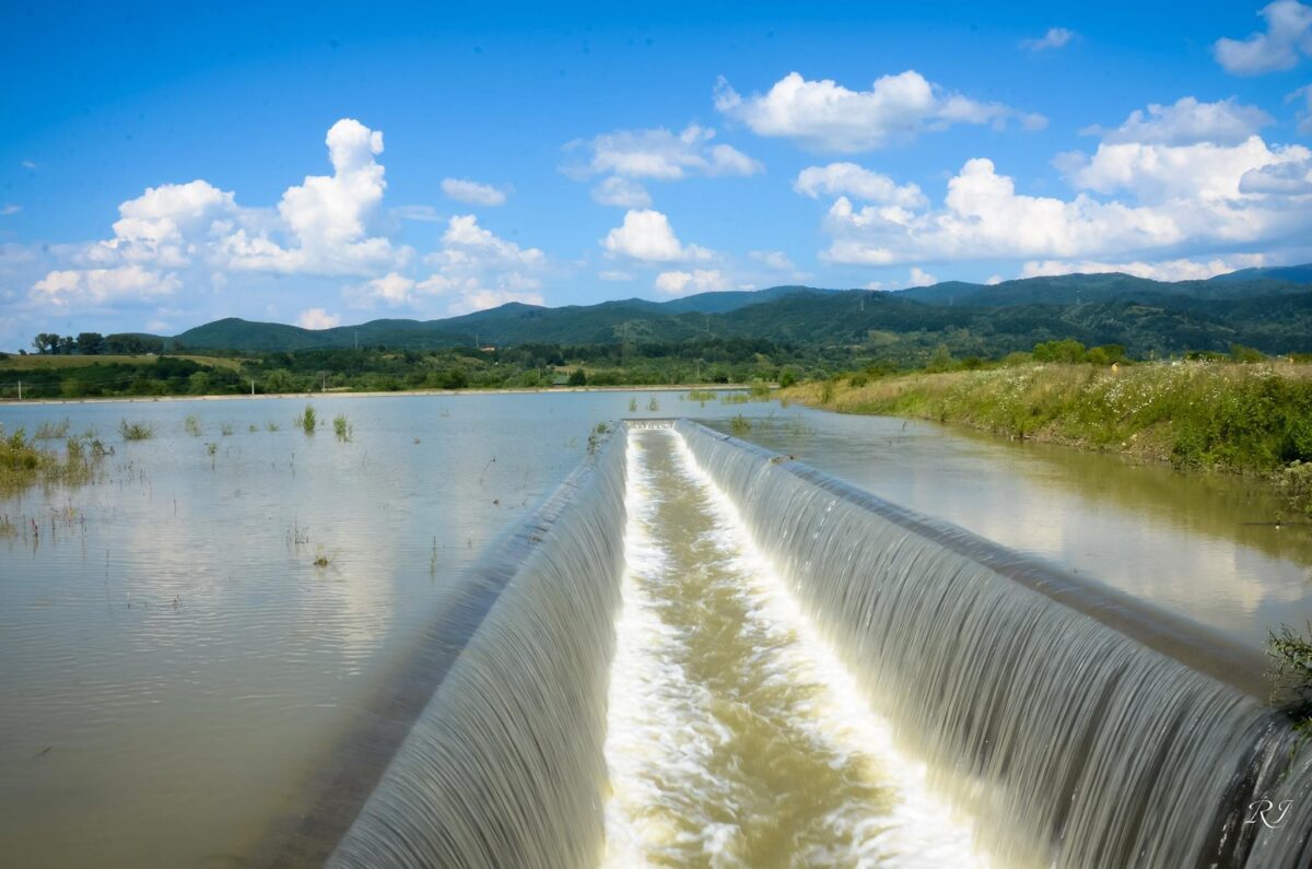 Lacul de acumulare Zervești