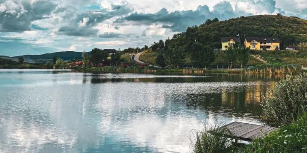 Lacul Tonciu (Tacsi tó)