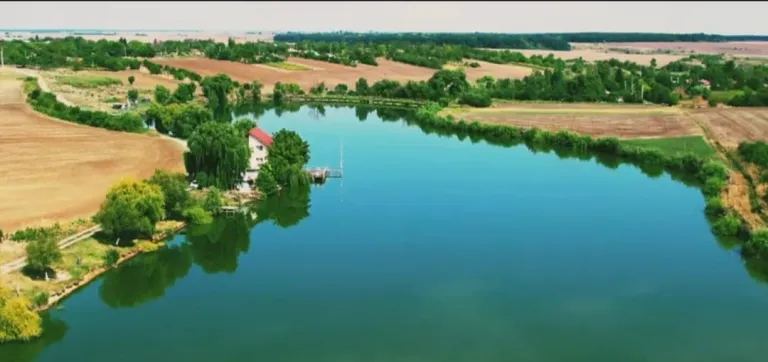 Chita Lake