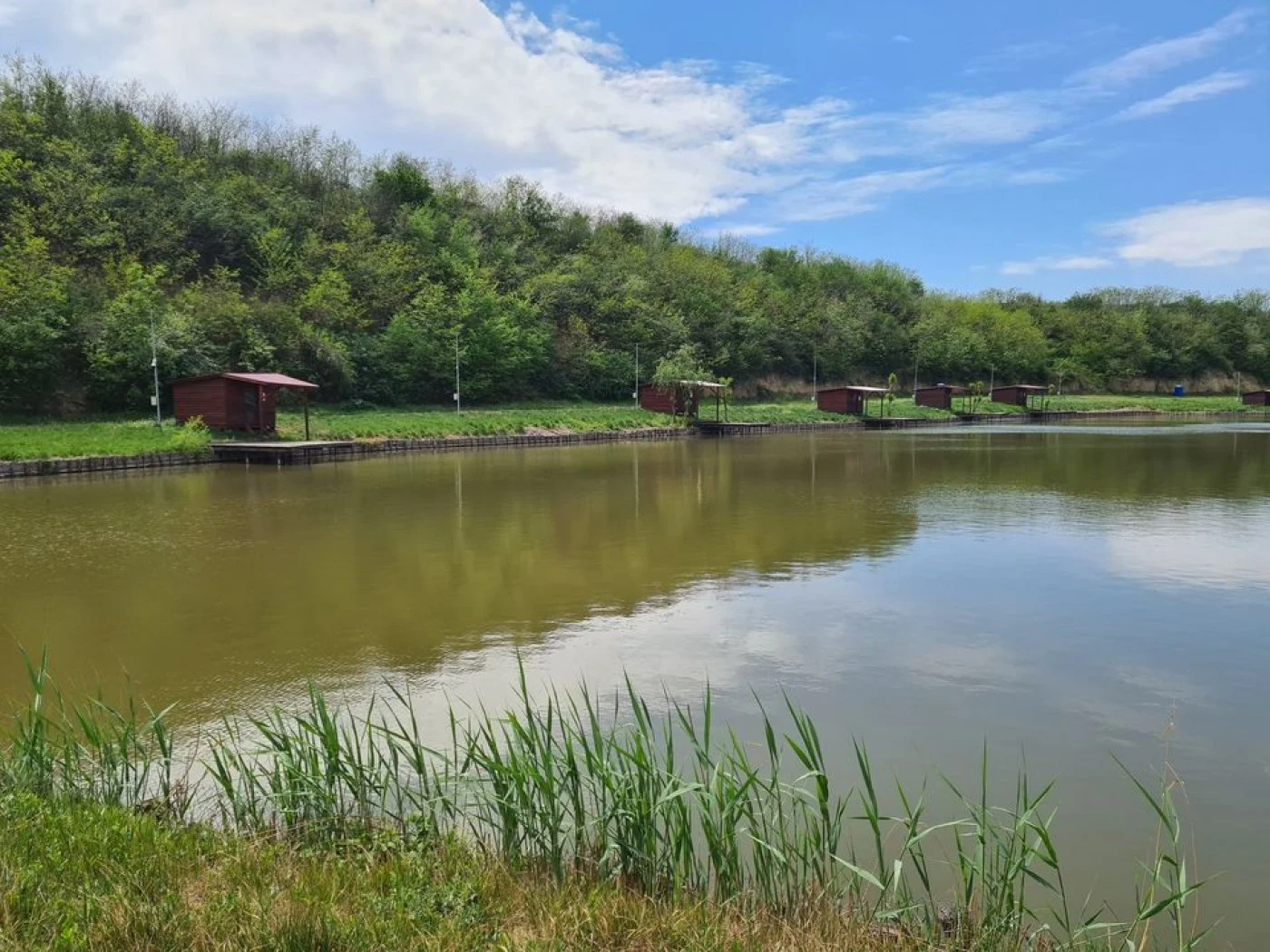 Complex Turistic Lacul Peri