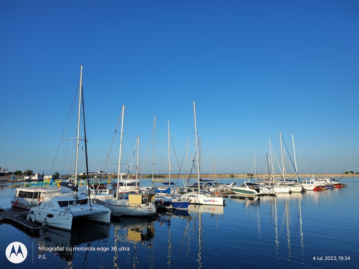 Marea Neagră — Mangalia (faleză, diguri)